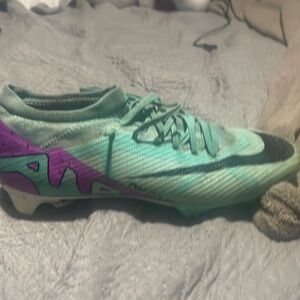 worn 3 times Nike cleats